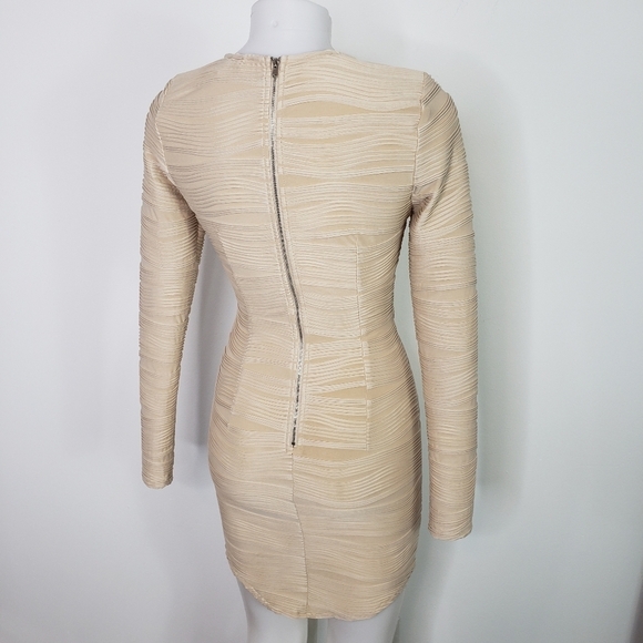 LF Urmoda long sleeve wrap textured dress zip back - Picture 5 of 8